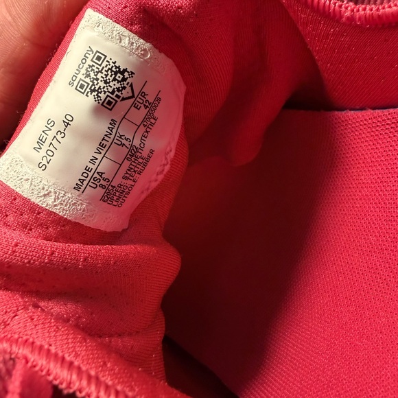 Saucony Men’s Size 8.5 Hot Pink “Endorphins Edge” Athletic Shoes. - Picture 7 of 7